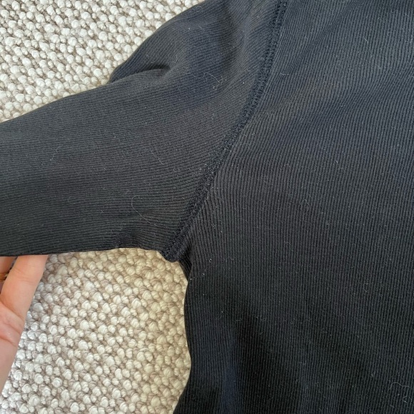 Everlane micro rib supima turtleneck black size small good condition - Picture 5 of 7